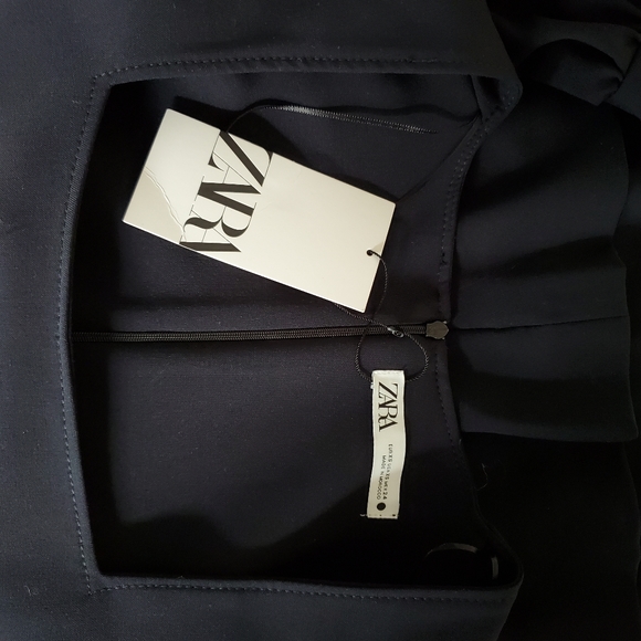 ZARA| VOLUMINOUS SLEEVE TOP - Picture 8 of 8